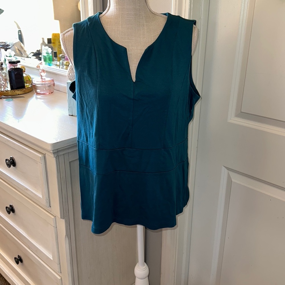 41 Hawthorn Size XL teal blue sleeveless blouse EUC